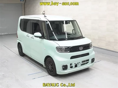 Daihatsu TANTO  с аукциона в Японии