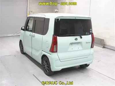 Daihatsu TANTO  с аукциона в Японии