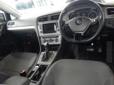 Volkswagen GOLF  с аукциона в Японии