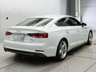 Audi A5  с аукциона в Японии