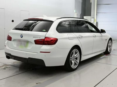 BMW 5-Series  с аукциона в Японии