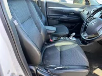 Mitsubishi OUTLANDER PHEV лот № 85034 оценка 3  с аукциона в Японии 6