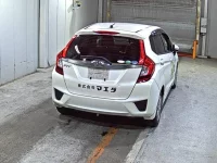 Honda FIT лот № 8110 оценка R  с аукциона в Японии 4