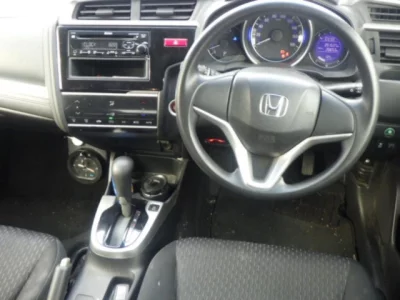 Honda FIT  с аукциона в Японии