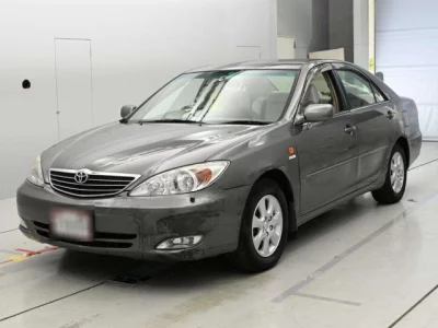 Toyota CAMRY  с аукциона в Японии
