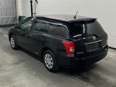 Toyota COROLLA FIELDER  с аукциона в Японии