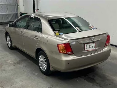 Toyota COROLLA AXIO  с аукциона в Японии