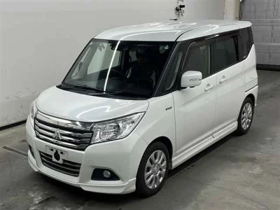 Mitsubishi DELICA D2  с аукциона в Японии