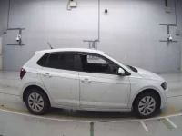 Volkswagen POLO лот № 38180 оценка 3.5  с аукциона в Японии 2