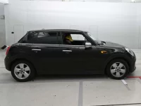 BMW MINI лот № 38177 оценка 4  с аукциона в Японии 2