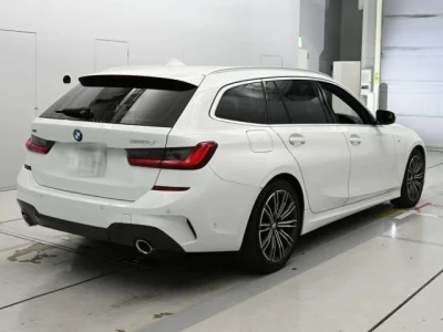 BMW 3-Series  с аукциона в Японии