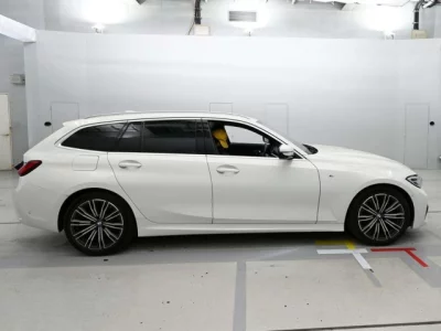 BMW 3-Series  с аукциона в Японии