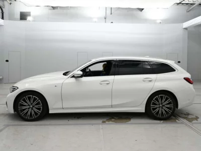 BMW 3-Series  с аукциона в Японии