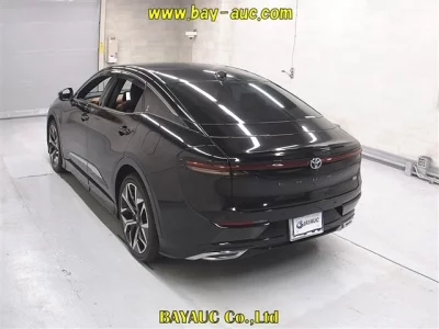 Toyota CROWN CROSSOVER  с аукциона в Японии