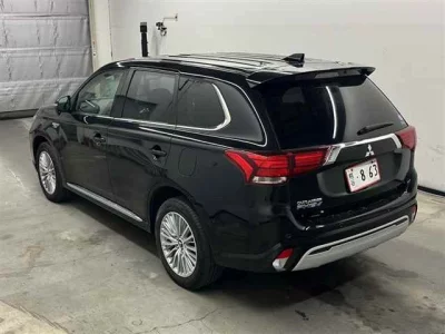 Mitsubishi OUTLANDER PHEV