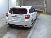 Subaru IMPREZA лот № 8133 оценка 3.5  с аукциона в Японии 4
