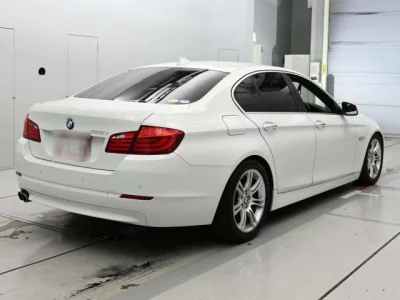 BMW 5-Series  с аукциона в Японии