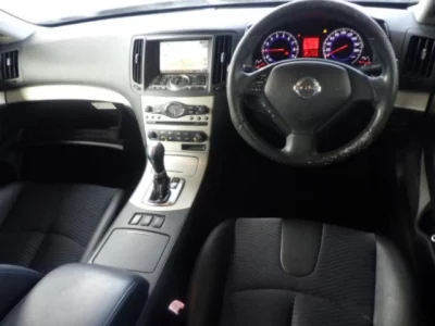 Nissan SKYLINE  с аукциона в Японии