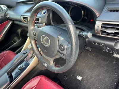 Lexus IS  с аукциона в Японии