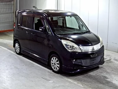 Mitsubishi DELICA D2