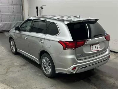 Mitsubishi OUTLANDER PHEV