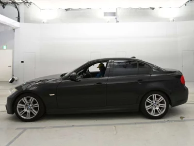 BMW 3-Series  с аукциона в Японии