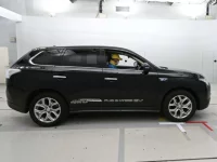 Mitsubishi OUTLANDER PHEV лот № 10216 оценка 4  с аукциона в Японии 2