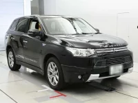 Mitsubishi OUTLANDER PHEV лот № 10216 оценка 4  с аукциона в Японии 4
