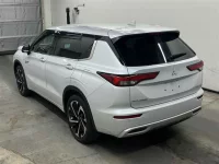 Mitsubishi OUTLANDER PHEV лот № 15141 оценка 4  с аукциона в Японии 1
