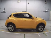 Nissan JUKE лот № 36170 оценка 4  с аукциона в Японии 2