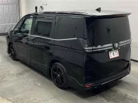 Toyota VOXY лот № 85065 оценка R  с аукциона в Японии 1