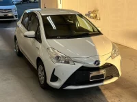 Toyota VITZ лот № 3006 оценка 4  с аукциона в Японии 3