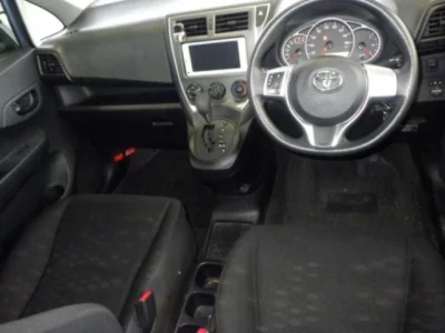 Toyota RACTIS  с аукциона в Японии