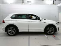 Volkswagen TIGUAN лот № 38207 оценка 4  с аукциона в Японии 2