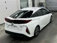 Toyota PRIUS PHV лот № 15151 оценка R  с аукциона в Японии 4