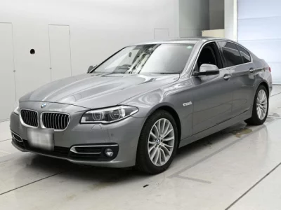 BMW 5-Series  с аукциона в Японии