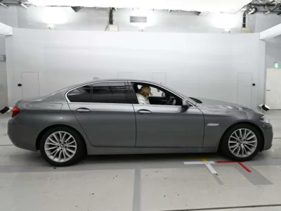 BMW 5-Series  с аукциона в Японии