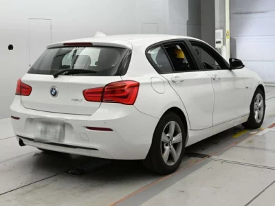 BMW 1-Series  с аукциона в Японии