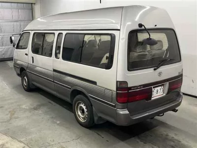 Toyota HIACE  с аукциона в Японии