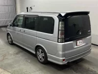 Honda STEP WAGON лот № 85077 оценка 3.5  с аукциона в Японии 1