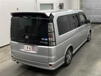 Honda STEP WAGON лот № 85077 оценка 3.5  с аукциона в Японии 4