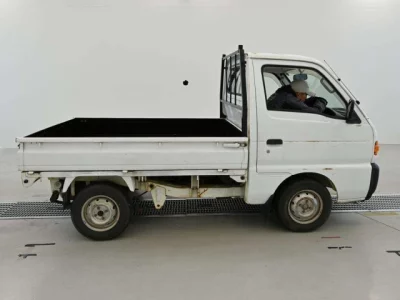 Suzuki CARRY TRUCK  с аукциона в Японии