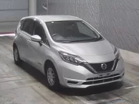 Nissan NOTE лот № 703 оценка 3.5  с аукциона в Японии 6