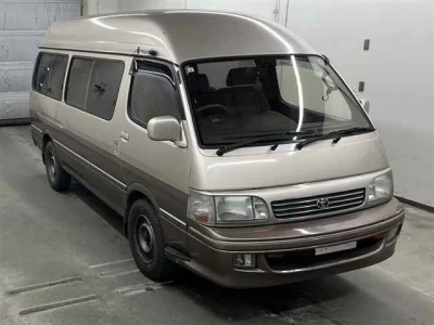 Toyota HIACE  с аукциона в Японии