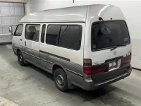 Toyota HIACE лот № 85090 оценка R  с аукциона в Японии 1