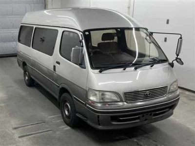 Toyota HIACE  с аукциона в Японии