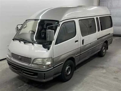 Toyota HIACE  с аукциона в Японии