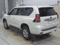 Toyota LAND CRUISER PRADO лот № 30010 оценка 4  с аукциона в Японии 5