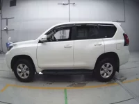Toyota LAND CRUISER PRADO лот № 30010 оценка 4  с аукциона в Японии 3
