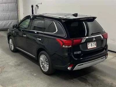 Mitsubishi OUTLANDER PHEV